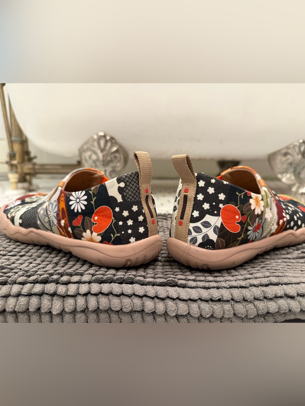 UIN Floral Patchwork Slip-Ons - Picture 5 of 6